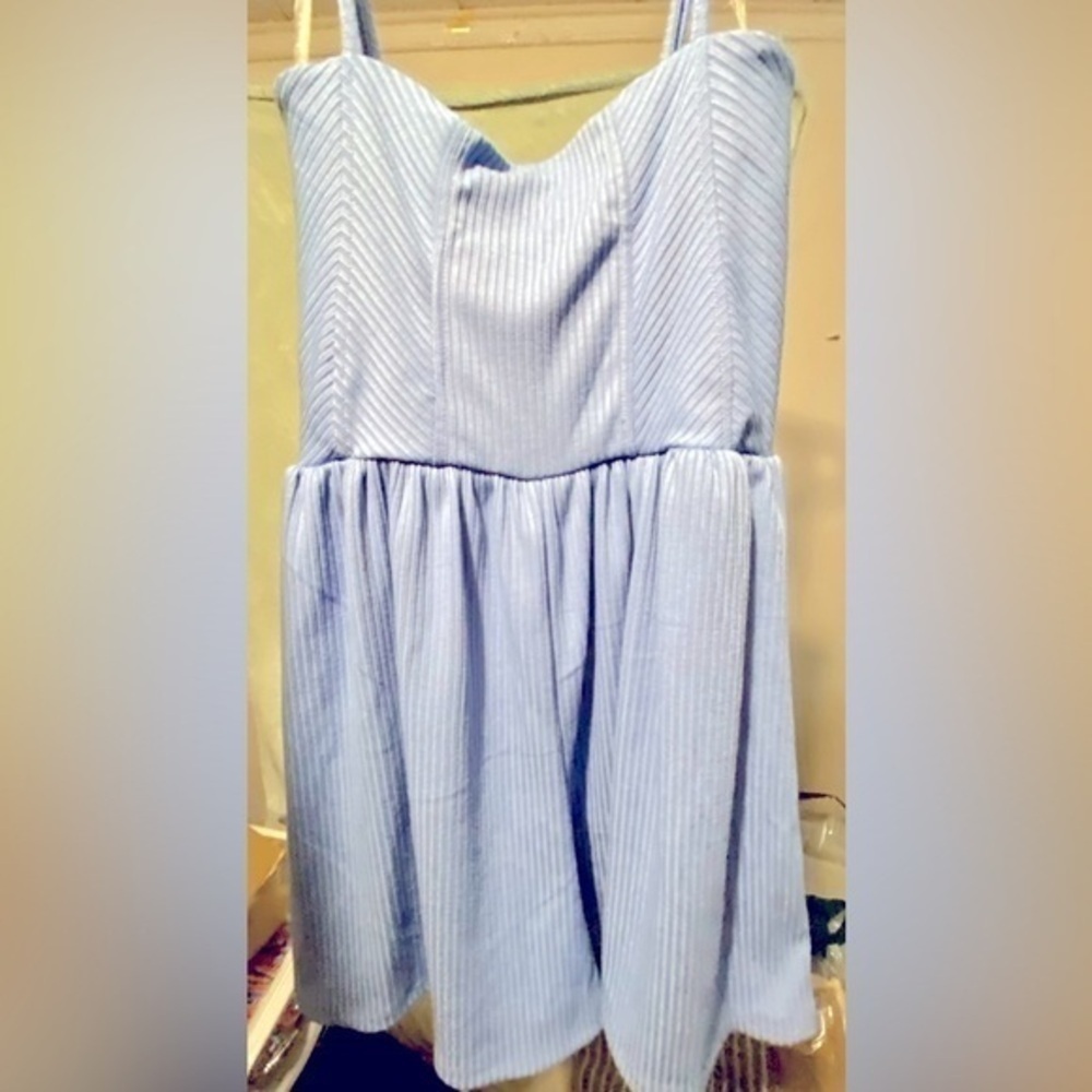 Very  cute lilac dress